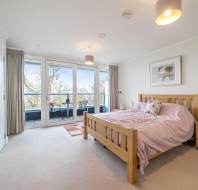 Main bedroom 